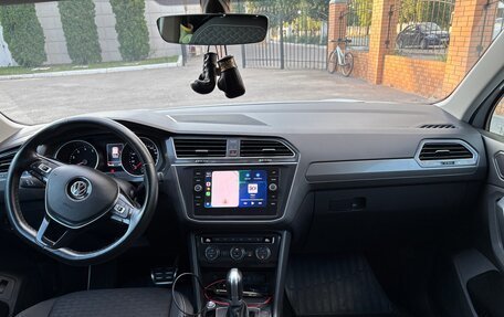 Volkswagen Tiguan II, 2018 год, 1 890 000 рублей, 5 фотография