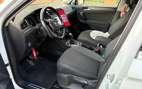 Volkswagen Tiguan II, 2018 год, 1 890 000 рублей, 6 фотография