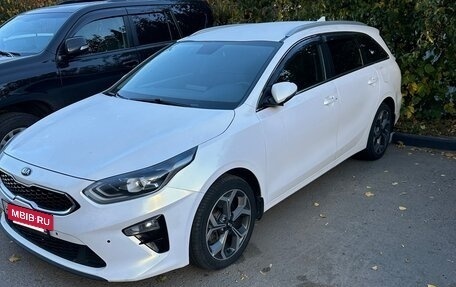 KIA cee'd III, 2021 год, 1 925 000 рублей, 2 фотография