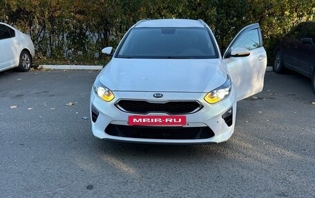 KIA cee'd III, 2021 год, 1 925 000 рублей, 21 фотография