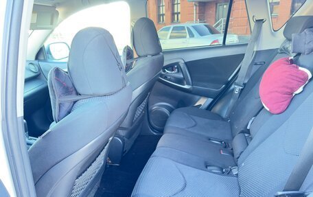 Toyota RAV4, 2011 год, 1 650 000 рублей, 9 фотография