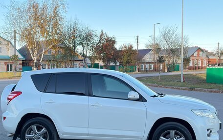 Toyota RAV4, 2011 год, 1 650 000 рублей, 4 фотография
