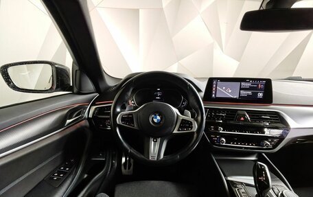 BMW 5 серия, 2020 год, 4 990 000 рублей, 15 фотография
