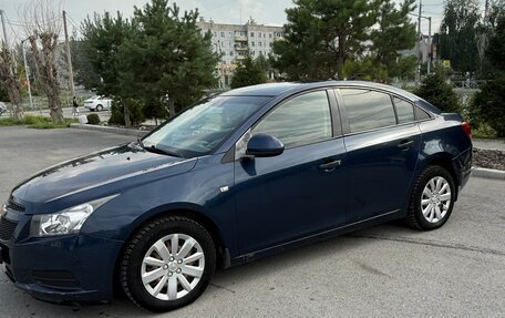Chevrolet Cruze II, 2011 год, 650 000 рублей, 2 фотография