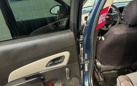 Chevrolet Cruze II, 2011 год, 650 000 рублей, 6 фотография