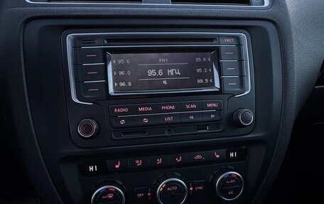 Volkswagen Jetta VI, 2014 год, 899 777 рублей, 18 фотография