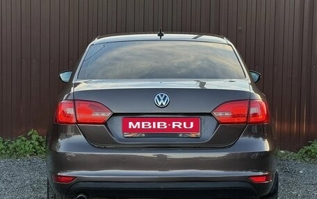 Volkswagen Jetta VI, 2014 год, 899 777 рублей, 5 фотография