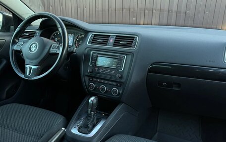 Volkswagen Jetta VI, 2014 год, 899 777 рублей, 20 фотография