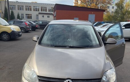 Volkswagen Golf Plus II, 2010 год, 500 000 рублей, 1 фотография
