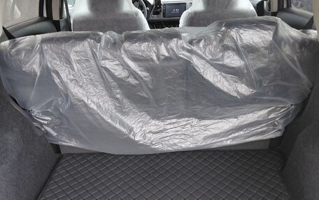 Honda Vezel, 2021 год, 2 200 000 рублей, 6 фотография