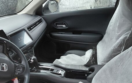 Honda Vezel, 2021 год, 2 200 000 рублей, 8 фотография