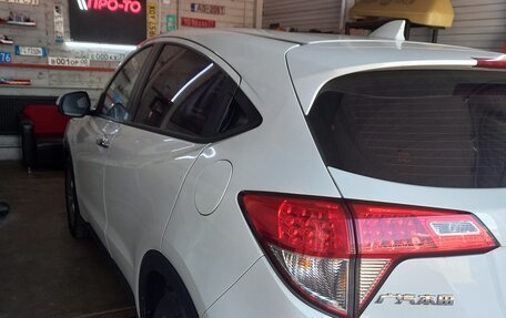 Honda Vezel, 2021 год, 2 200 000 рублей, 3 фотография
