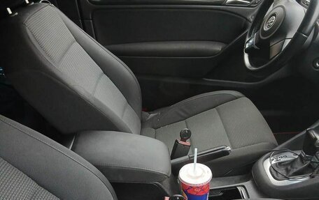 Volkswagen Golf VI, 2010 год, 403 400 рублей, 2 фотография