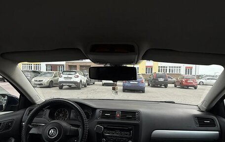 Volkswagen Jetta VI, 2012 год, 900 000 рублей, 7 фотография