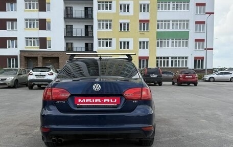 Volkswagen Jetta VI, 2012 год, 900 000 рублей, 6 фотография