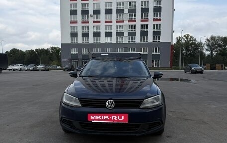 Volkswagen Jetta VI, 2012 год, 900 000 рублей, 8 фотография