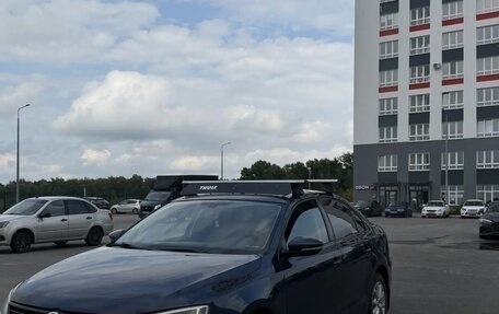 Volkswagen Jetta VI, 2012 год, 900 000 рублей, 3 фотография