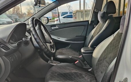 Hyundai Solaris II рестайлинг, 2012 год, 750 000 рублей, 4 фотография