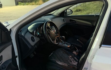 Chevrolet Cruze II, 2012 год, 530 000 рублей, 3 фотография