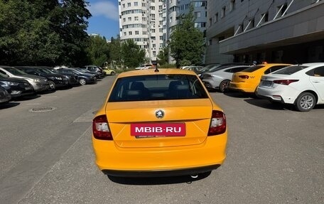 Skoda Rapid I, 2018 год, 480 000 рублей, 6 фотография
