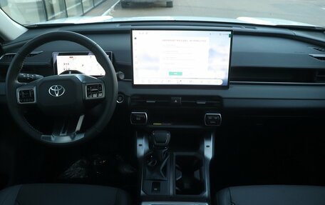 Toyota RAV4, 2026 год, 4 270 000 рублей, 7 фотография