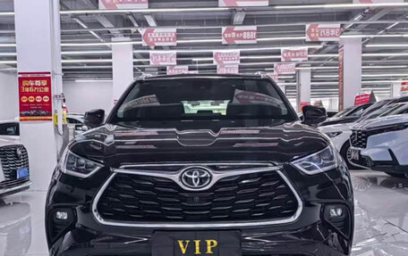 Toyota Highlander, 2025 год, 6 560 000 рублей, 2 фотография