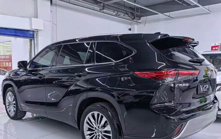 Toyota Highlander, 2025 год, 6 560 000 рублей, 7 фотография