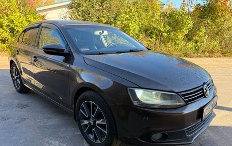 Volkswagen Jetta VI, 2012 год, 800 000 рублей, 3 фотография