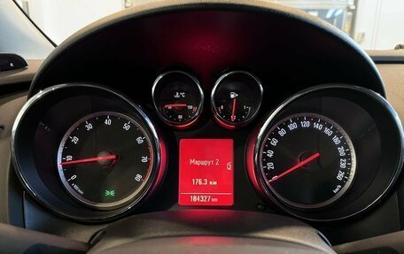 Opel Astra J, 2014 год, 740 000 рублей, 11 фотография