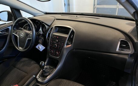 Opel Astra J, 2014 год, 740 000 рублей, 12 фотография