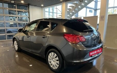 Opel Astra J, 2014 год, 740 000 рублей, 5 фотография