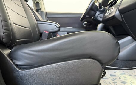 Nissan Tiida, 2011 год, 800 000 рублей, 32 фотография