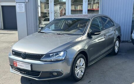 Volkswagen Jetta VI, 2014 год, 979 000 рублей, 3 фотография