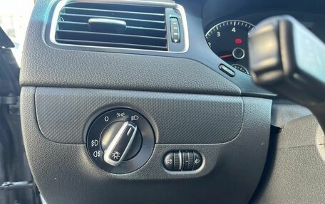 Volkswagen Jetta VI, 2014 год, 979 000 рублей, 10 фотография