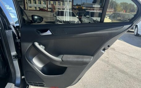 Volkswagen Jetta VI, 2014 год, 979 000 рублей, 25 фотография
