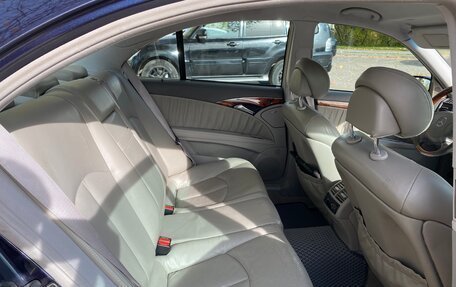 Mercedes-Benz E-Класс, 2003 год, 950 000 рублей, 11 фотография