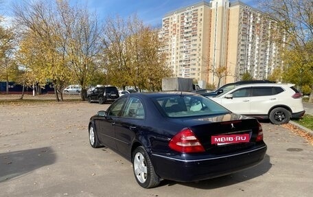 Mercedes-Benz E-Класс, 2003 год, 950 000 рублей, 3 фотография