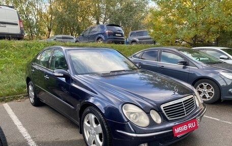 Mercedes-Benz E-Класс, 2003 год, 950 000 рублей, 21 фотография