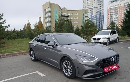 Hyundai Sonata VIII, 2020 год, 2 400 000 рублей, 9 фотография
