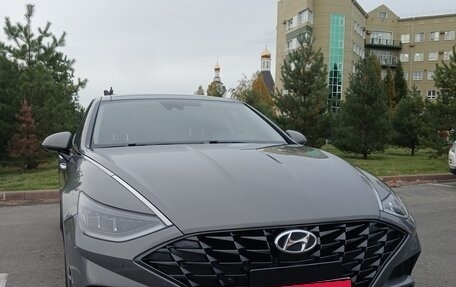 Hyundai Sonata VIII, 2020 год, 2 400 000 рублей, 2 фотография