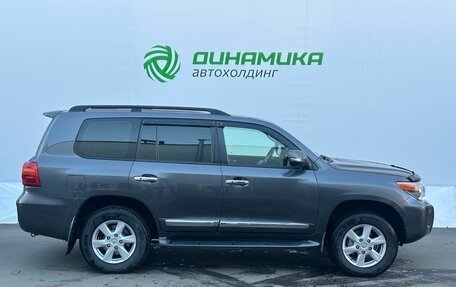 Toyota Land Cruiser 200, 2013 год, 3 300 000 рублей, 4 фотография