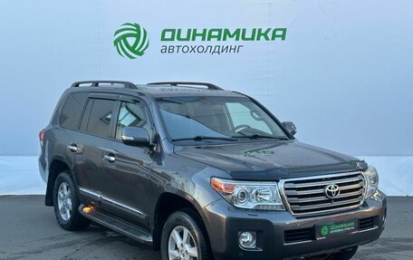 Toyota Land Cruiser 200, 2013 год, 3 300 000 рублей, 3 фотография