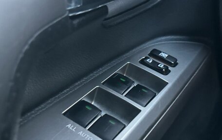 Toyota Land Cruiser 200, 2013 год, 3 300 000 рублей, 16 фотография