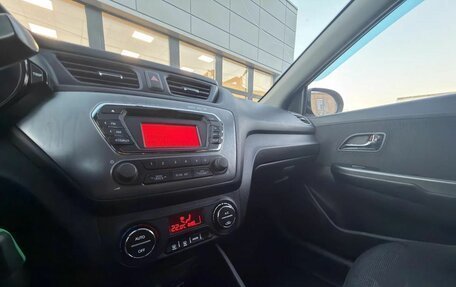 KIA Rio III рестайлинг, 2012 год, 675 000 рублей, 10 фотография