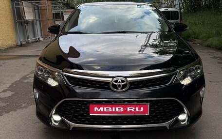 Toyota Camry, 2017 год, 2 070 000 рублей, 1 фотография