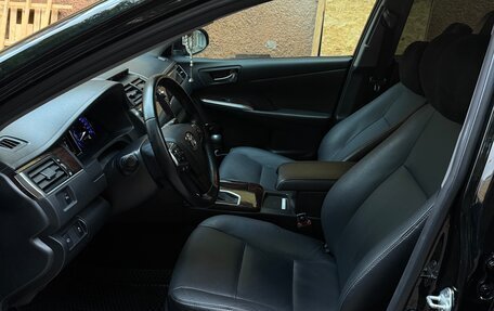 Toyota Camry, 2017 год, 2 070 000 рублей, 13 фотография
