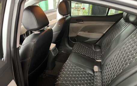 Hyundai Elantra VI рестайлинг, 2018 год, 1 300 000 рублей, 9 фотография