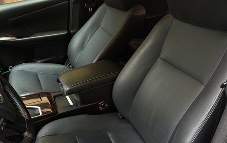 Toyota Camry, 2017 год, 2 070 000 рублей, 14 фотография