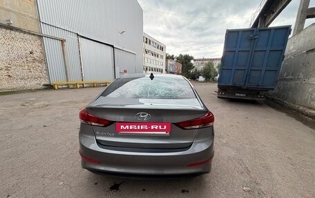 Hyundai Elantra VI рестайлинг, 2018 год, 1 300 000 рублей, 3 фотография