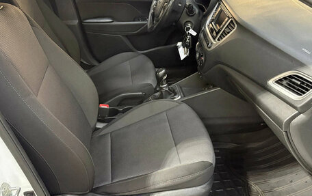 Hyundai Solaris II рестайлинг, 2019 год, 650 000 рублей, 16 фотография